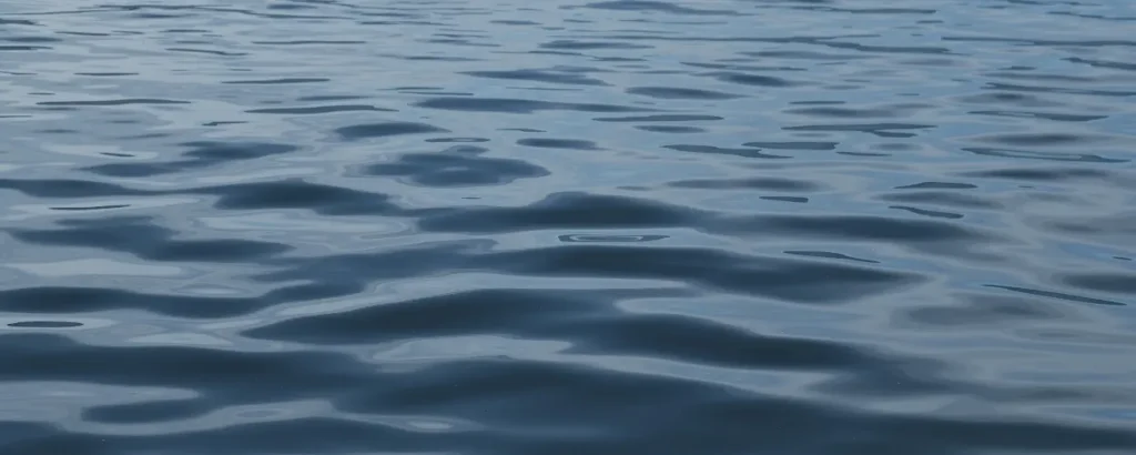 water quality test, water sampling, clear water, environmental science, test de qualité de l'eau, échantillonnage de l'eau, eau claire, science environnementale,