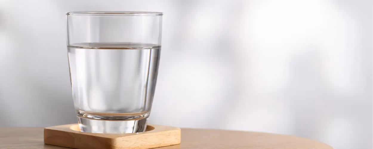 glass of water, clear water, hydration, drink, verre d'eau, eau claire, hydratation, boire,
